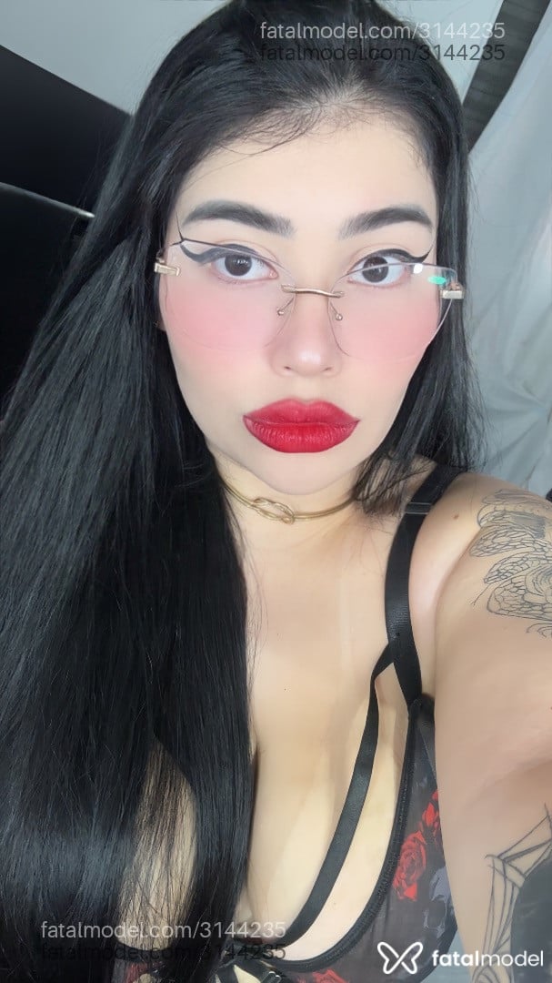 Acompanhante mulher ruiva (o) de olhos pretos em São Paulo - Amanda Zahir