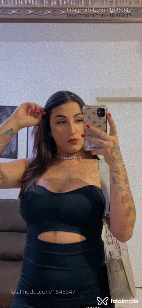 Acompanhante mulher com cabelo castanho de olhos castanhos em Sertãozinho - Mari Mello