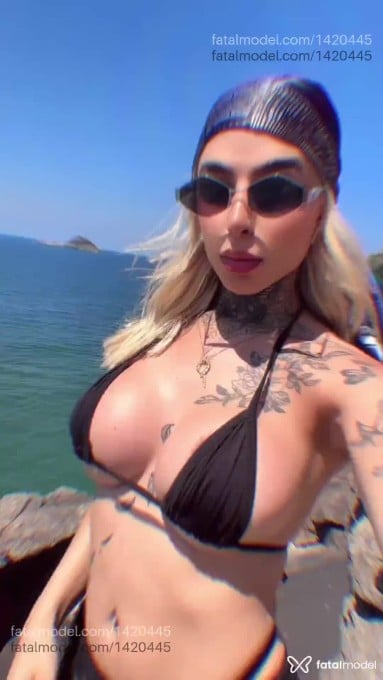 Acompanhante mulher trans loira (o) de olhos castanhos em Ribeirão Preto - Manu Pavanelli