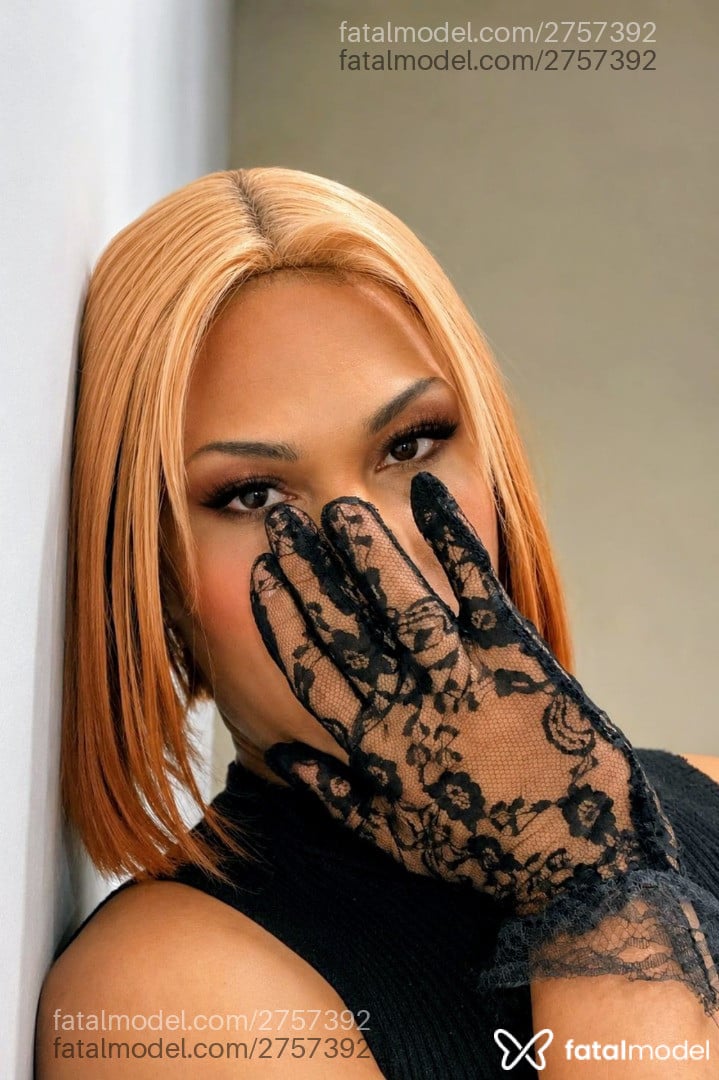 Acompanhante mulher trans com cabelo castanho de olhos castanhos em Cascavel Acompanhante mulher trans com cabelo castanho de olhos castanhos em Cascavel - Blanca