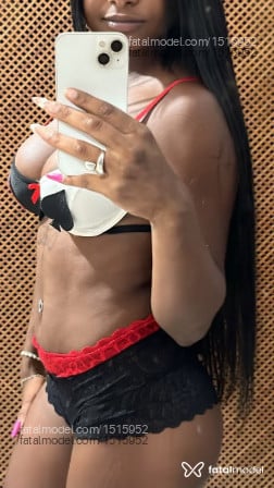 Acompanhante mulher morena (o) de olhos mel em Maringá - Nathyoliveira