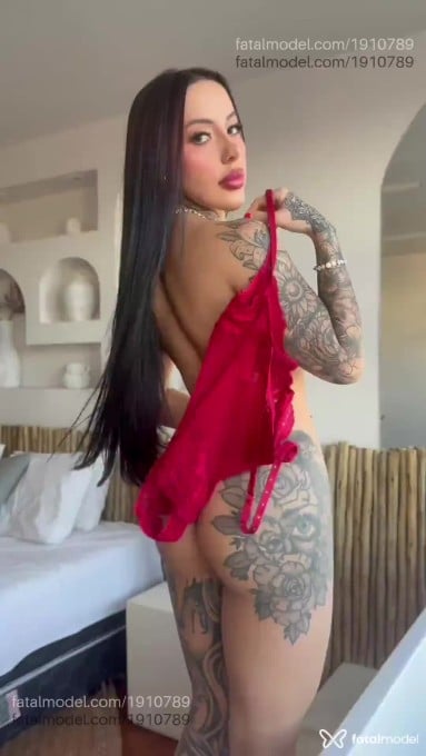 Acompanhante mulher com cabelo castanho de olhos castanhos em São Paulo Acompanhante mulher com cabelo castanho de olhos castanhos em São Paulo - Brena Barbosa