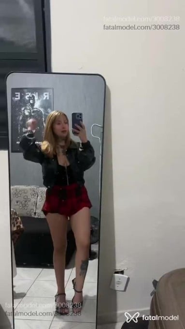 Acompanhante mulher com cabelo castanho de olhos castanhos em Botucatu Acompanhante mulher com cabelo castanho de olhos castanhos em Botucatu - Renata