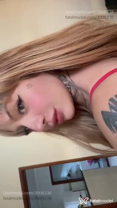 Acompanhante mulher com cabelo castanho de olhos castanhos em Botucatu Acompanhante mulher com cabelo castanho de olhos castanhos em Botucatu - Renata