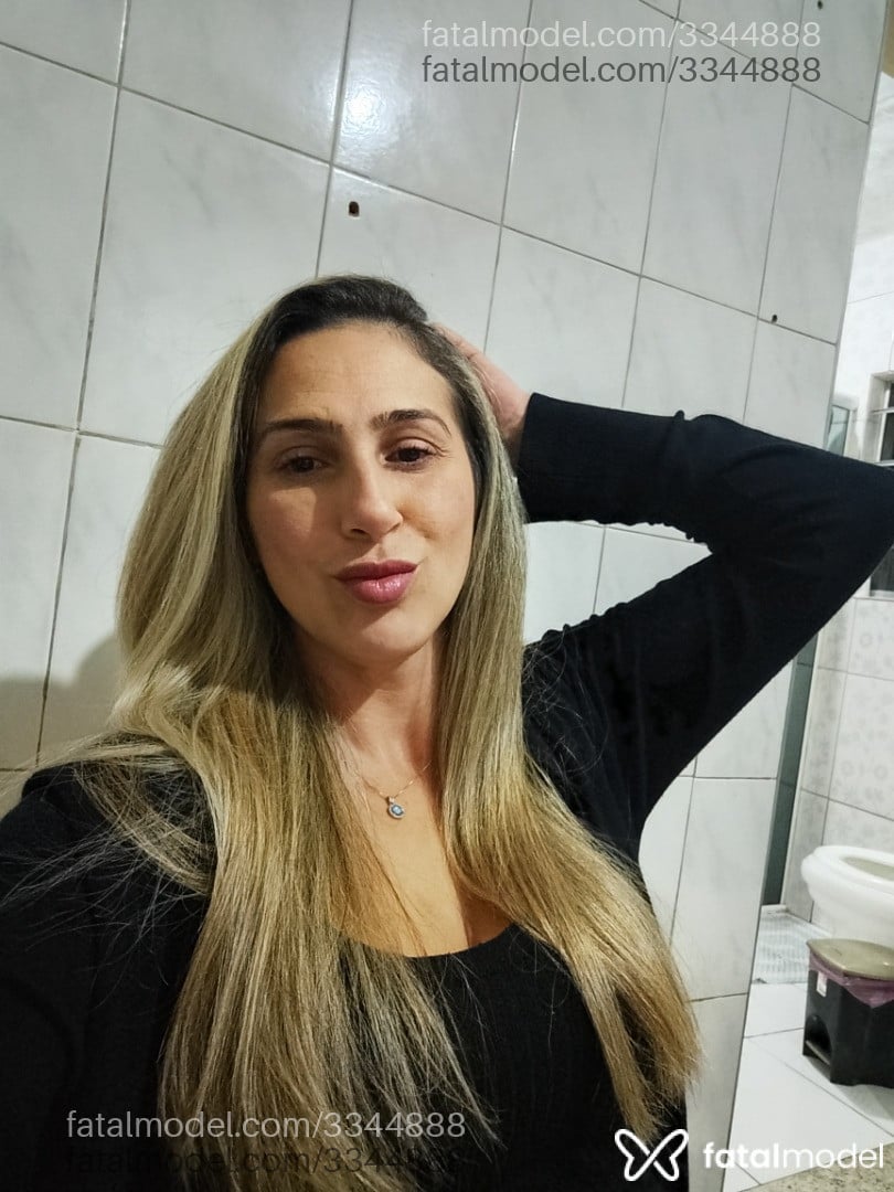 Acompanhante mulher loira (o) de olhos castanhos em São Paulo - Mikka