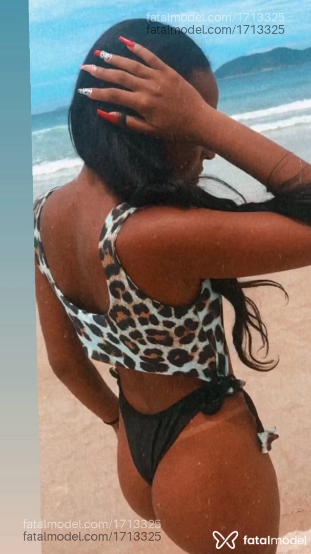 Acompanhante mulher morena (o) de olhos castanhos - Lara Dias