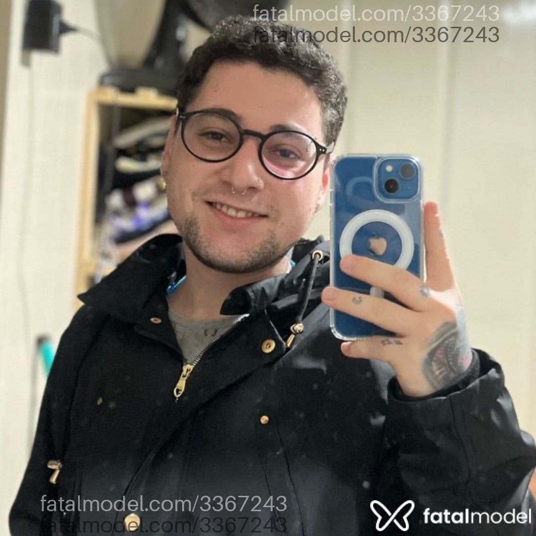 Acompanhante homem com cabelo castanho de olhos castanhos - Thomas