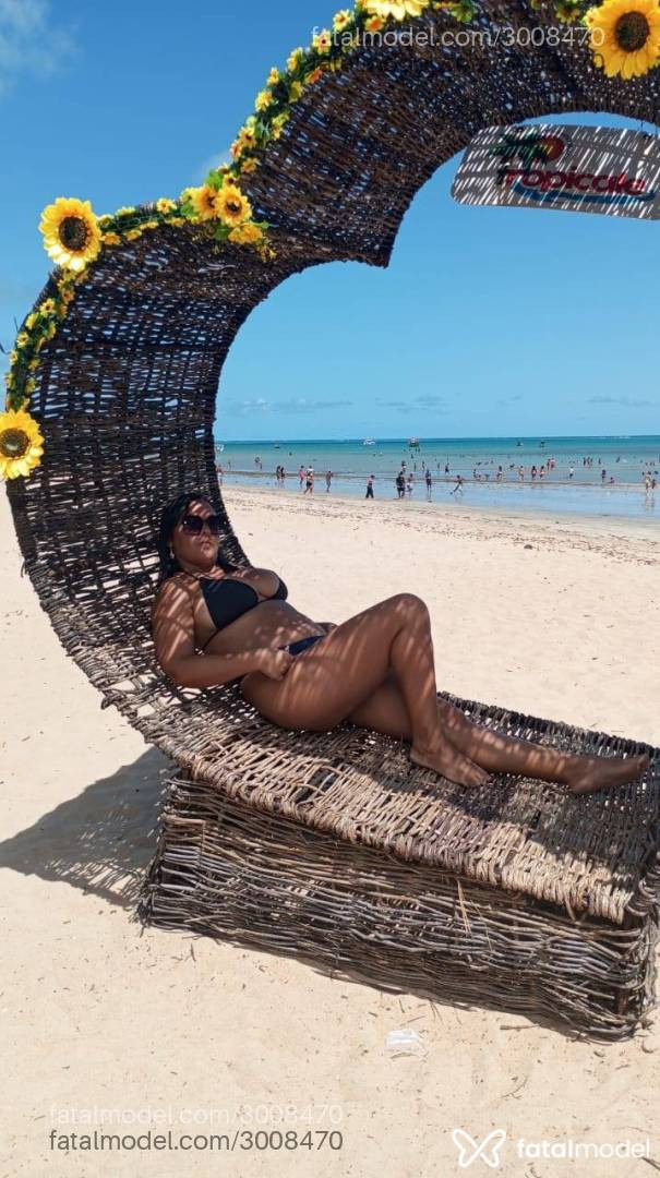 Acompanhante mulher com cabelo castanho de olhos castanhos em Agrestina - Luana