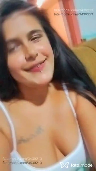 Acompanhante mulher morena (o) de olhos pretos em Lorena Acompanhante mulher morena (o) de olhos pretos em Lorena - Morena