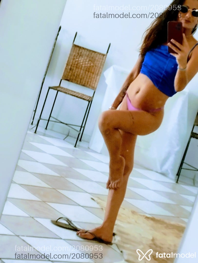 Acompanhante mulher com cabelo castanho de olhos verdes em Natal - Lorena
