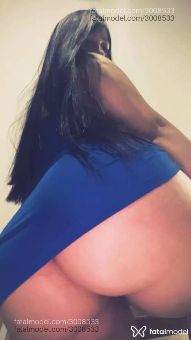 Acompanhante mulher morena (o) de olhos castanhos - Luara Acompanhante mulher morena (o) de olhos castanhos - Luara
