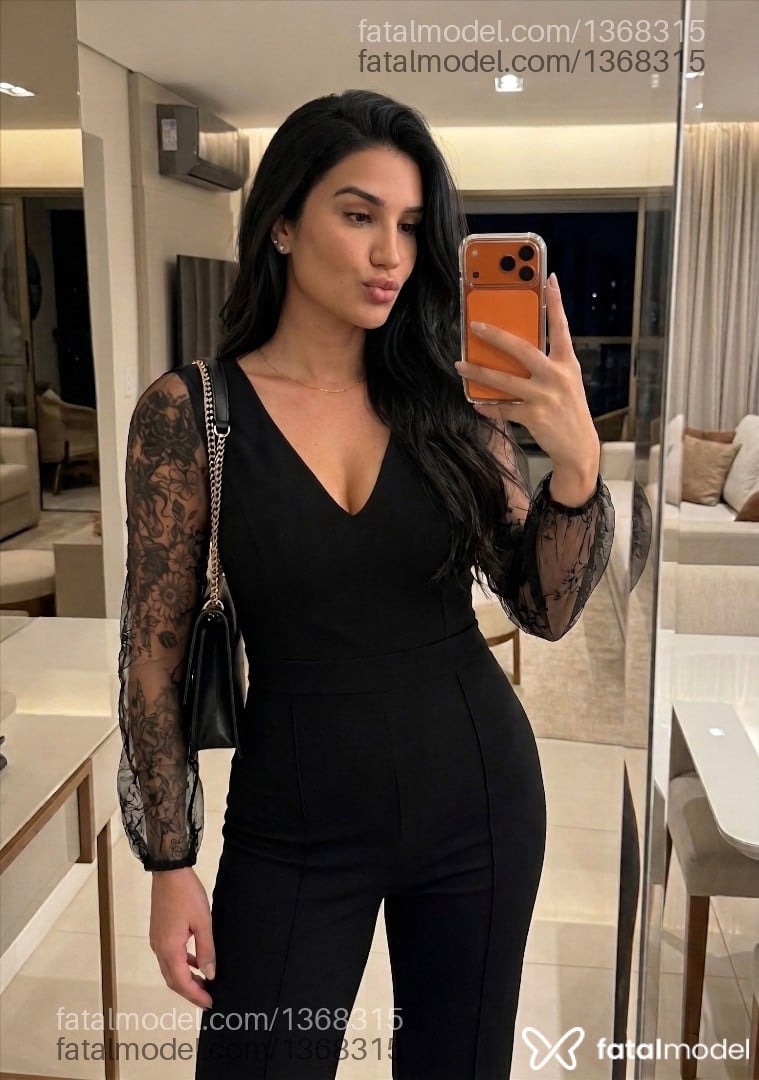 Acompanhante mulher trans com cabelo castanho de olhos castanhos em Maringá - Beatriz Leal