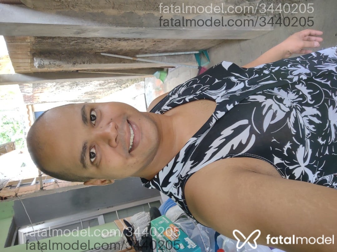 Acompanhante homem trans com cabelo castanho de olhos castanhos em Nova Iguaçu Acompanhante homem trans com cabelo castanho de olhos castanhos em Nova Iguaçu - Disney