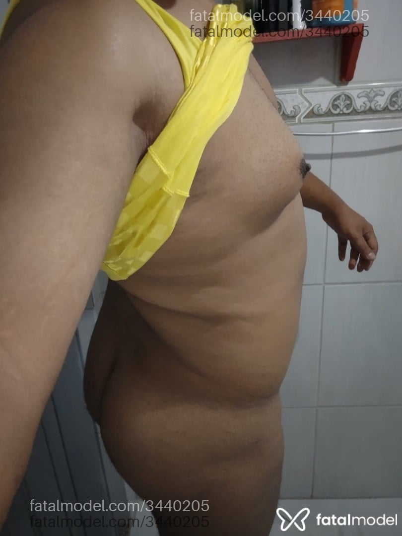 Acompanhante homem trans com cabelo castanho de olhos castanhos em Nova Iguaçu Acompanhante homem trans com cabelo castanho de olhos castanhos em Nova Iguaçu - Disney