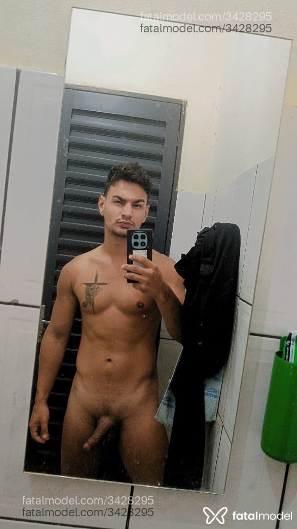 Acompanhante homem morena (o) de olhos castanhos em Campinas - Rodrigo