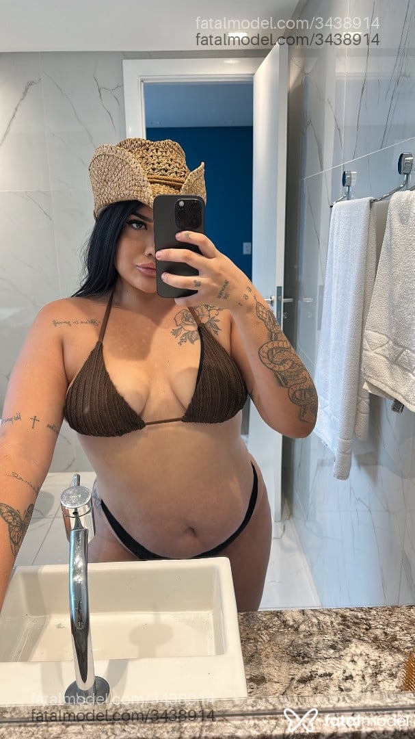 Acompanhante mulher morena (o) de olhos pretos em Gurupi Acompanhante mulher morena (o) de olhos pretos em Gurupi - Alice