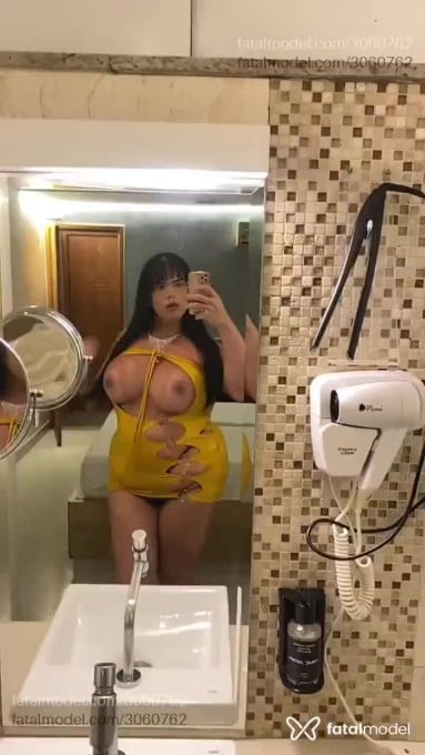 Acompanhante mulher trans morena (o) de olhos castanhos em Belo Horizonte Acompanhante mulher trans morena (o) de olhos castanhos em Belo Horizonte - Vittoria Schneider