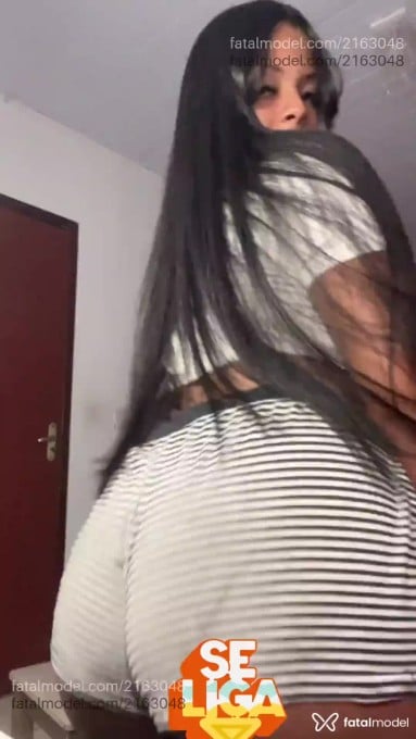 Acompanhante mulher trans morena (o) de olhos castanhos em Balneário Camboriú Acompanhante mulher trans morena (o) de olhos castanhos em Balneário Camboriú - Milena