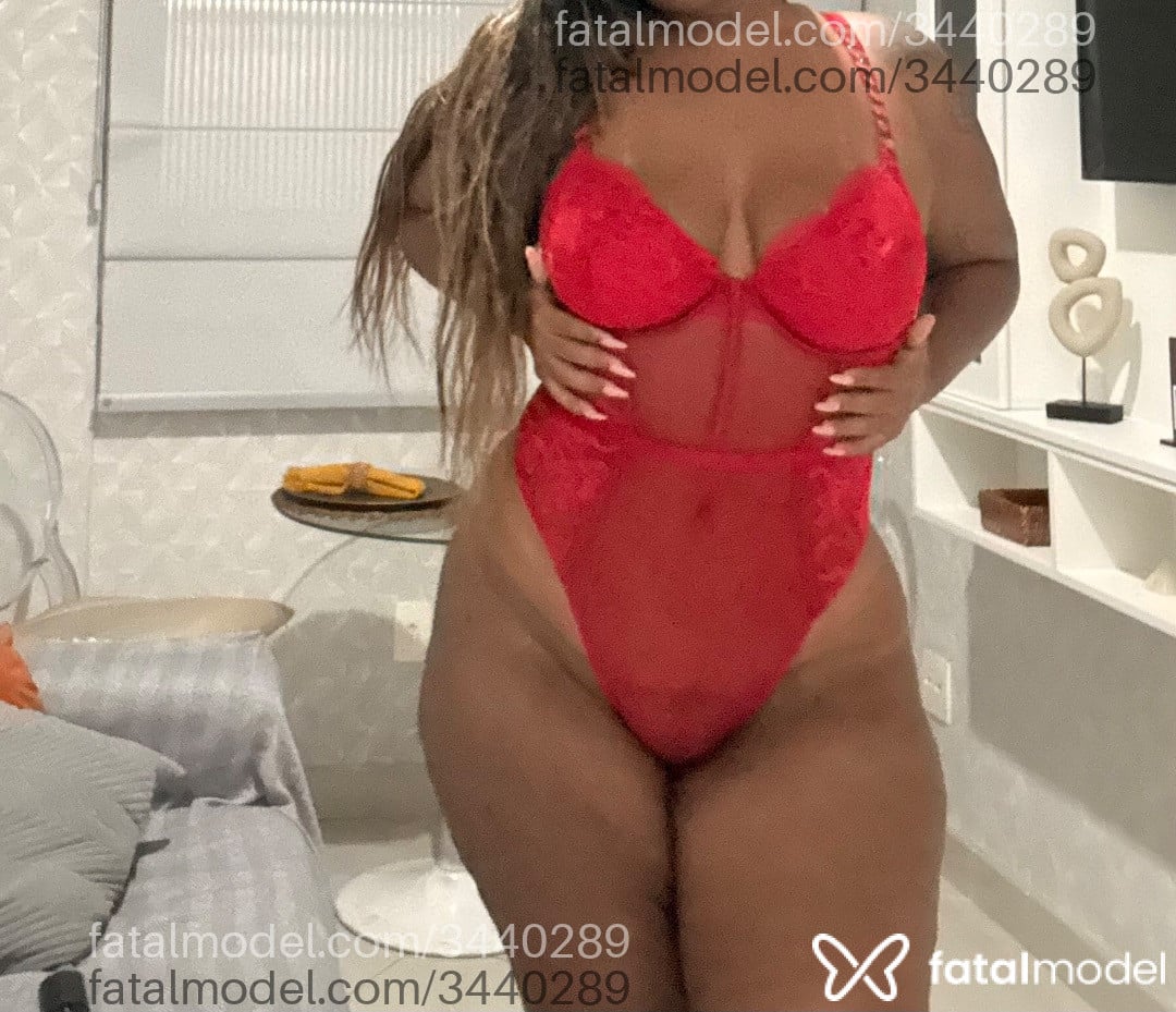 Acompanhante mulher morena (o) de olhos pretos em Rio de Janeiro - Camila
