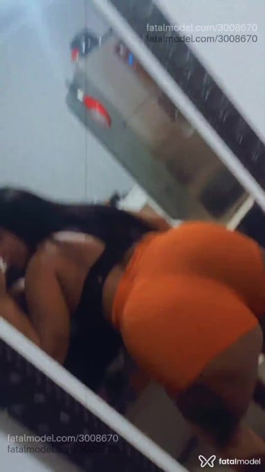 Acompanhante mulher morena (o) de olhos castanhos - Jady Azevedo