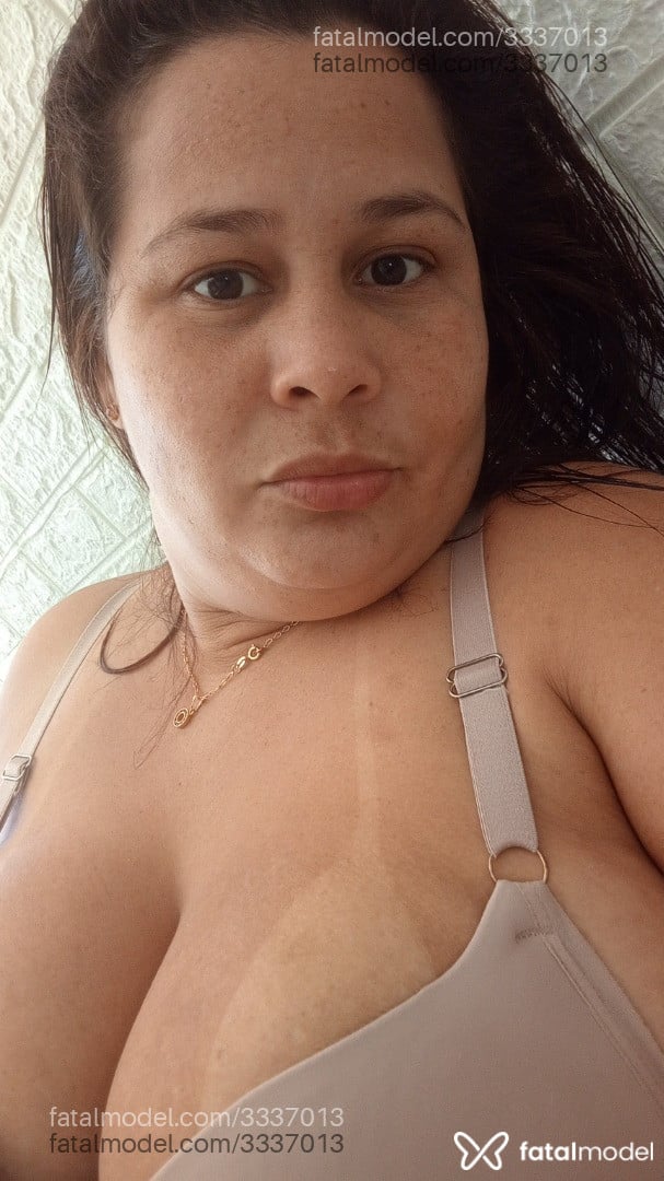 Acompanhante mulher com cabelo castanho de olhos castanhos em Vilhena - Jéssica