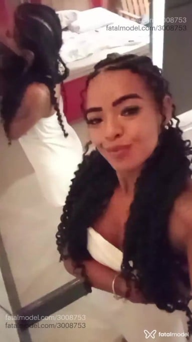 Acompanhante mulher morena (o) de olhos castanhos em Vila Velha - Maitê