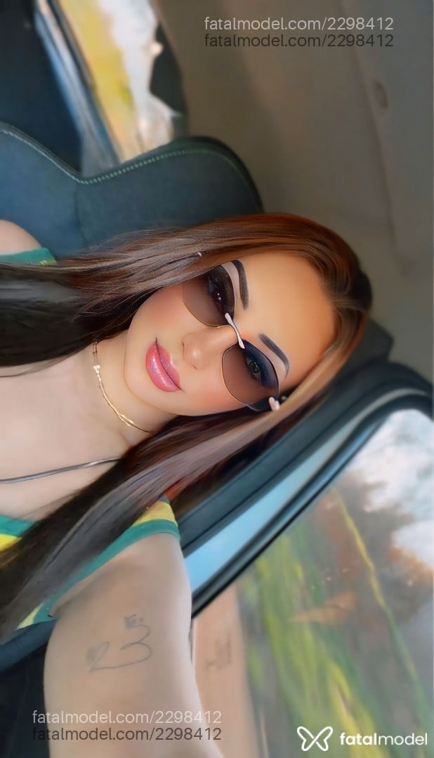 Acompanhante mulher com cabelo castanho de olhos castanhos em Lins - Erika Juliana