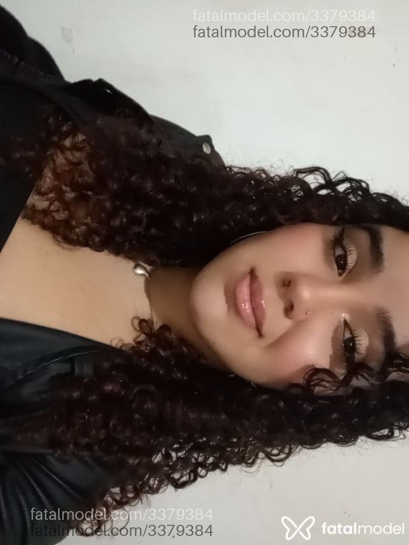 Acompanhante mulher morena (o) de olhos castanhos em Rio de Janeiro Acompanhante mulher morena (o) de olhos castanhos em Rio de Janeiro - Cocoa