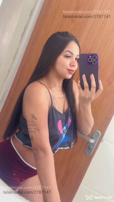 Acompanhante mulher morena (o) de olhos castanhos em Guará - Mel