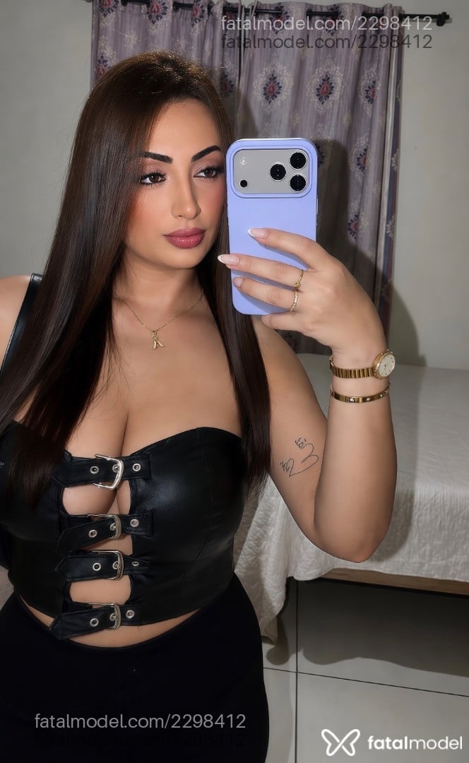 Acompanhante mulher com cabelo castanho de olhos castanhos em Lins - Erika Juliana