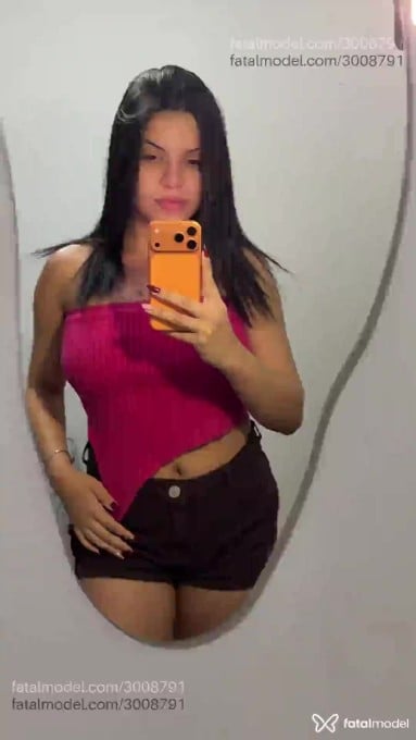 Acompanhante mulher morena (o) de olhos castanhos em São José do Rio Preto - Letícia Bellini