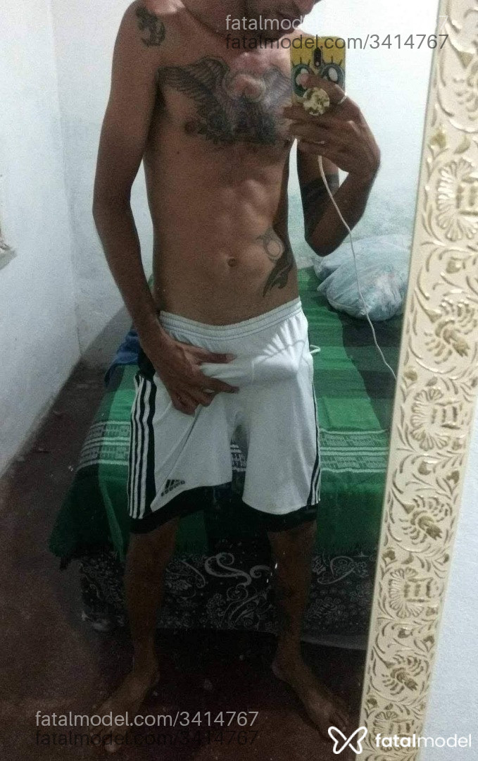 Acompanhante homem morena (o) de olhos pretos em Virtual - Andrey