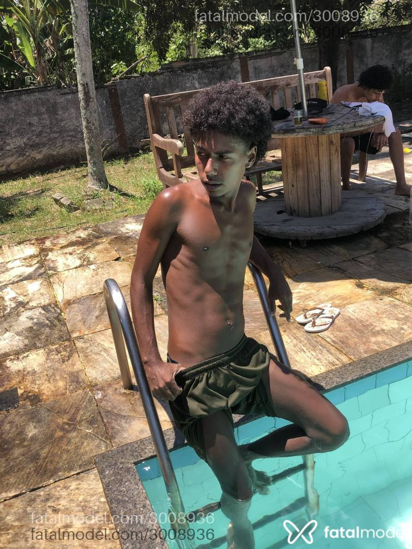 Acompanhante homem com cabelo castanho de olhos castanhos em Rio de Janeiro - Crystian