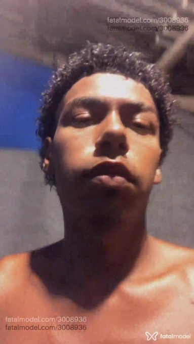 Acompanhante homem com cabelo castanho de olhos castanhos em Rio de Janeiro - Crystian