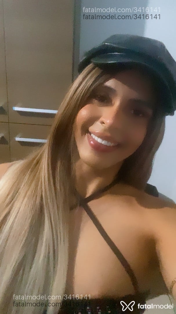 Acompanhante mulher trans loira (o) de olhos castanhos em Belo Horizonte Acompanhante mulher trans loira (o) de olhos castanhos em Belo Horizonte - Fellon Carrington