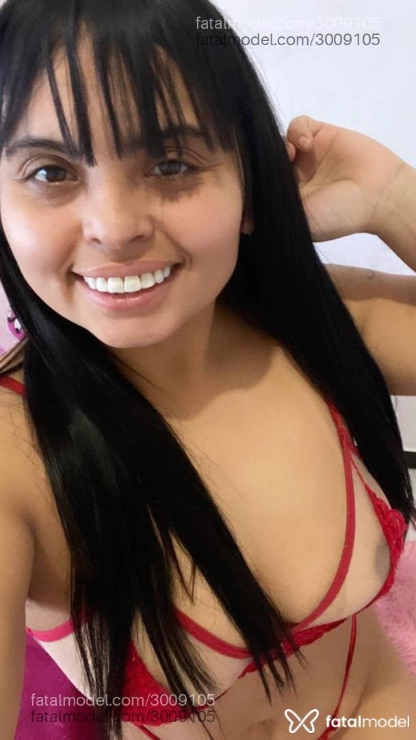 Acompanhante mulher morena (o) de olhos castanhos - Angel Couto