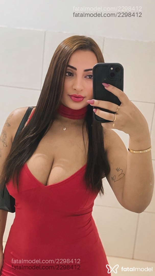 Acompanhante mulher com cabelo castanho de olhos castanhos em Lins - Erika Juliana