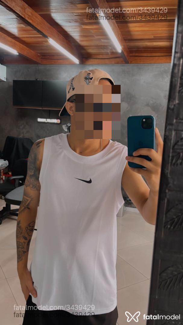 Acompanhante homem morena (o) de olhos castanhos - Oliver Souza