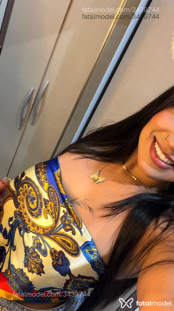 Acompanhante mulher morena (o) de olhos pretos em Umuarama - Jade Ribeiro