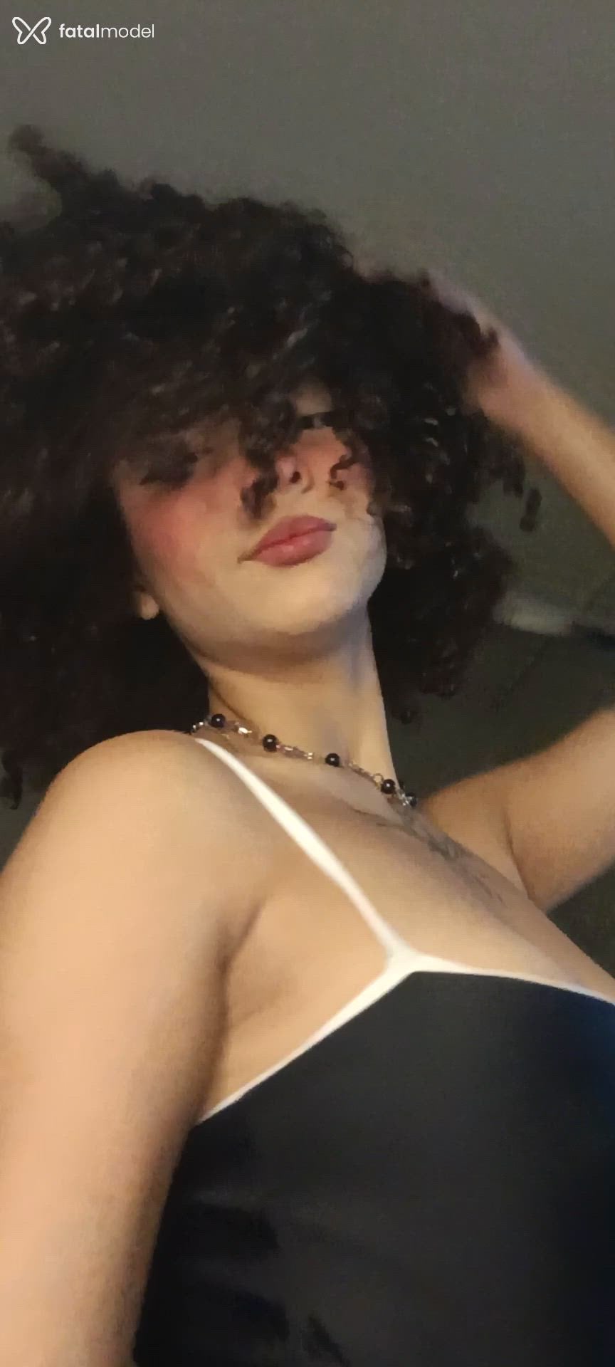 Acompanhante mulher morena (o) de olhos castanhos - Joaninha Paiacita
