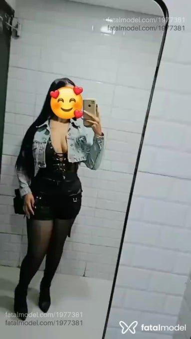 Acompanhante mulher com cabelo castanho de olhos castanhos - Emma Bitencourt Acompanhante mulher com cabelo castanho de olhos castanhos - Emma Bitencourt