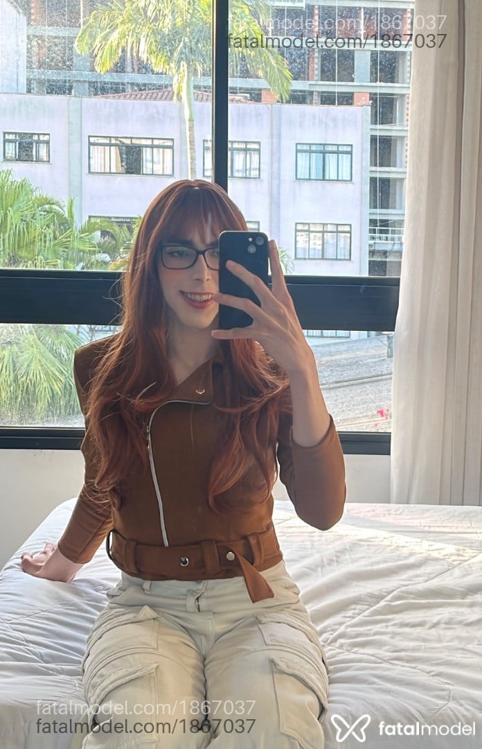 Acompanhante mulher trans ruiva (o) de olhos pretos em São Paulo - Verônica Fisher