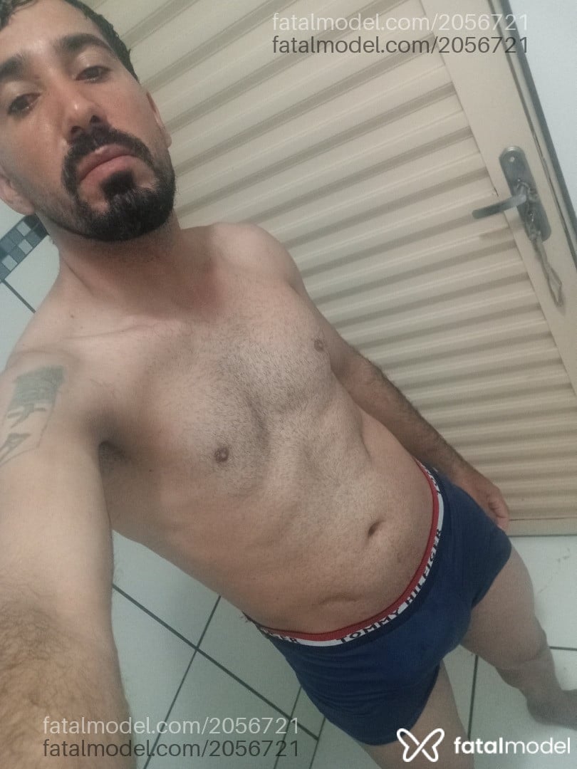 Acompanhante homem com cabelo castanho de olhos castanhos em Ourinhos - Jhonny