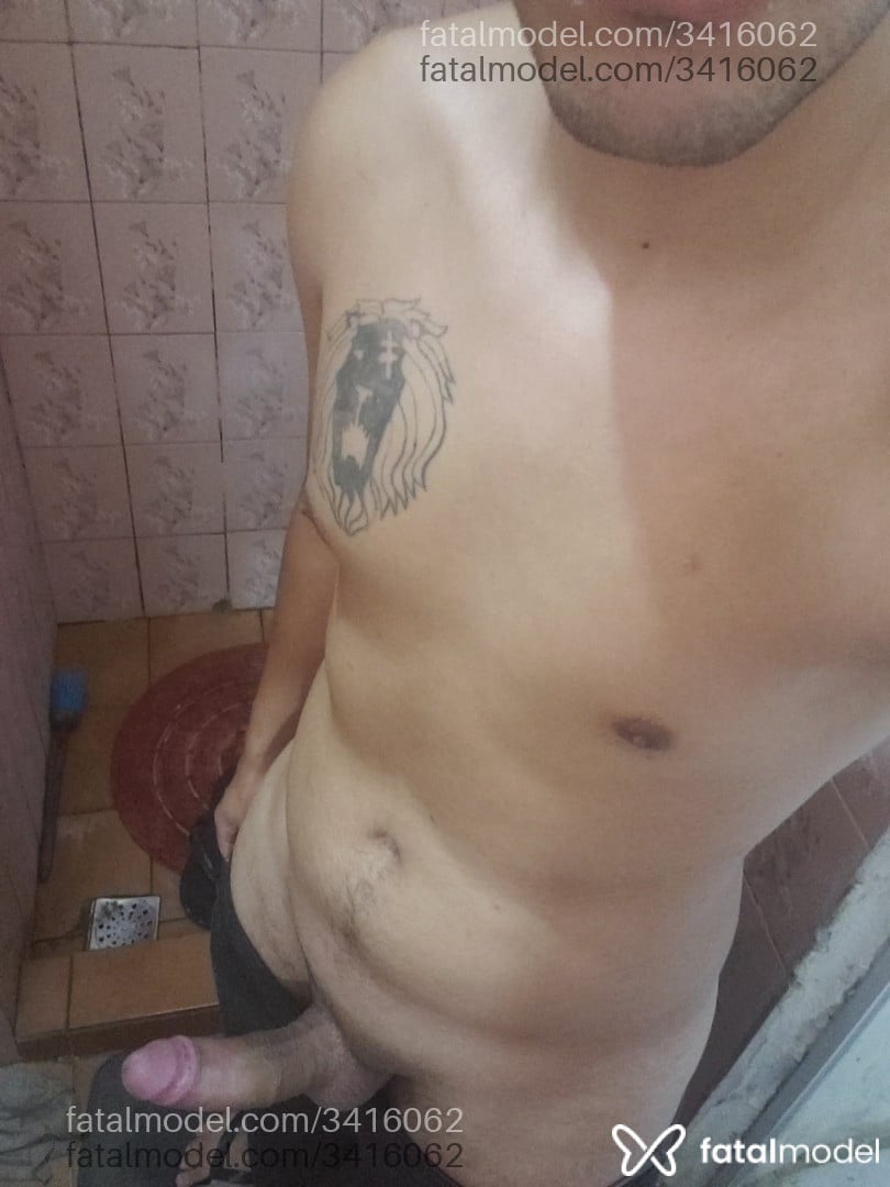 Acompanhante homem morena (o) de olhos castanhos em Porto Alegre - Lukas