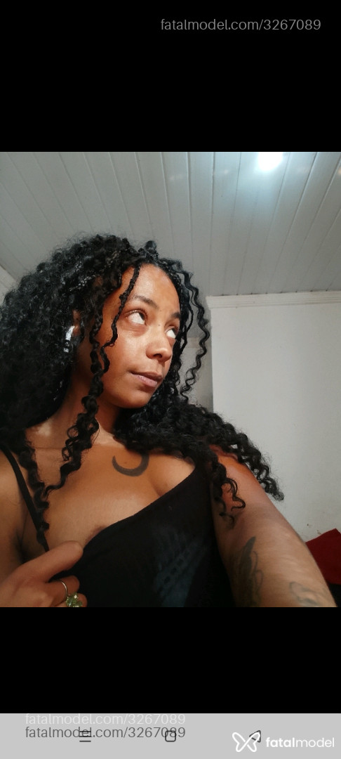 Acompanhante mulher morena (o) de olhos castanhos - Helena Mendes