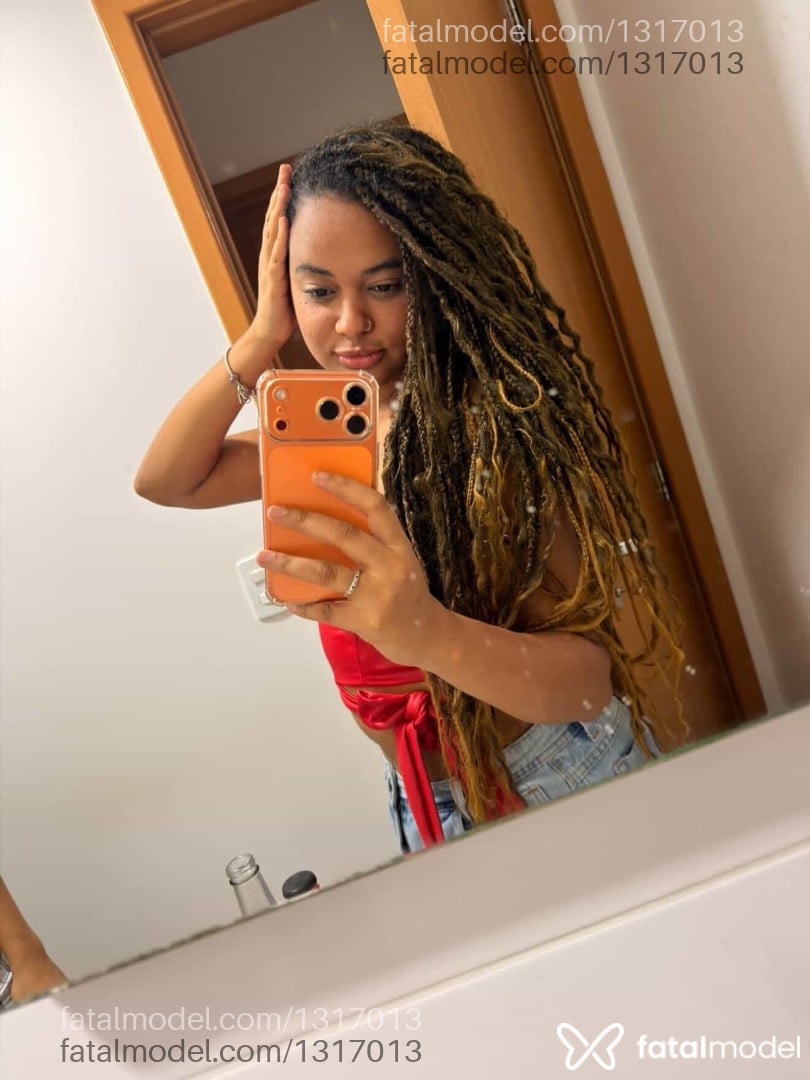 Acompanhante mulher com cabelo castanho de olhos castanhos em Aparecida de Goiânia Acompanhante mulher com cabelo castanho de olhos castanhos em Aparecida de Goiânia - Safira Miller