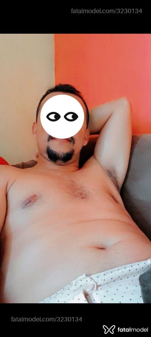 Acompanhante homem com cabelo castanho de olhos castanhos - Paulinho Acompanhante homem com cabelo castanho de olhos castanhos - Paulinho