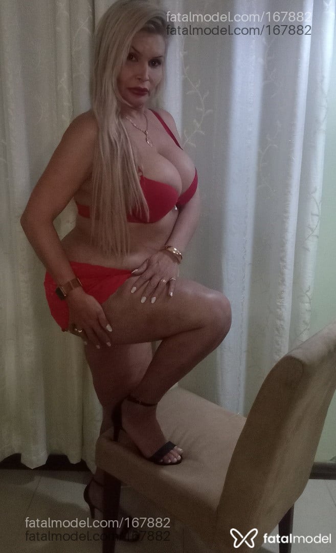 Acompanhante mulher loira (o) de olhos castanhos em Gravataí - Luiza Alves