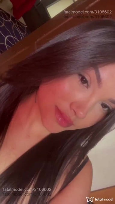 Acompanhante mulher morena (o) de olhos pretos - Milena
