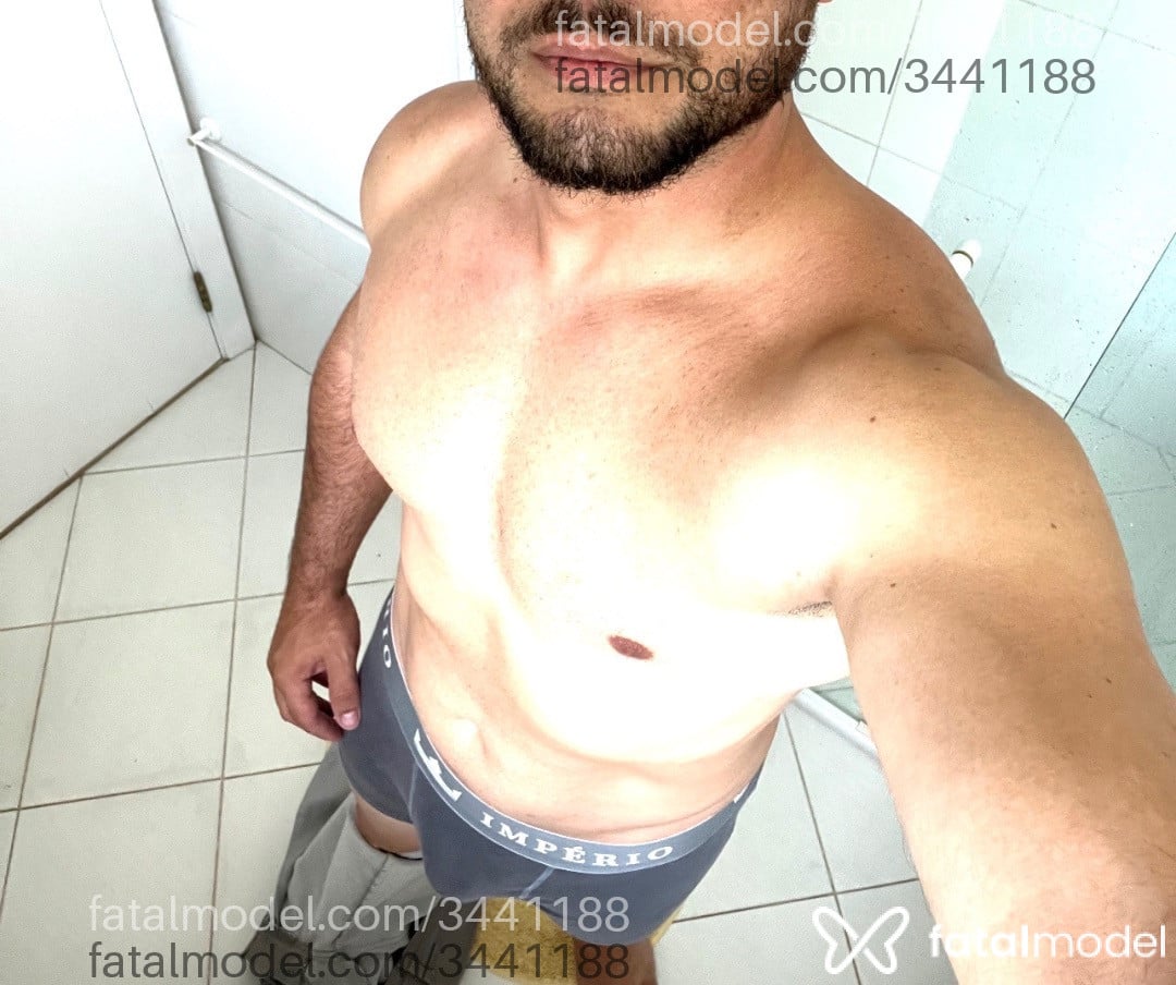 Acompanhante homem morena (o) de olhos castanhos em Santana de Parnaíba - Marcos